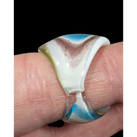 Lampwork Glass White Blue And Gold Tone Ring Size 7 - Picture 5 of 9
